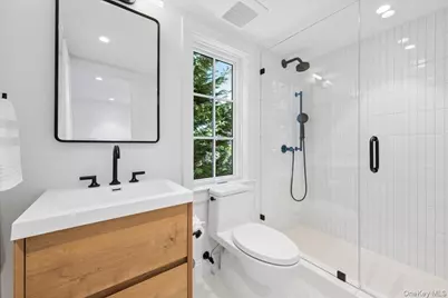 15 Bishop Place, Larchmont, NY 10538 - Photo 38