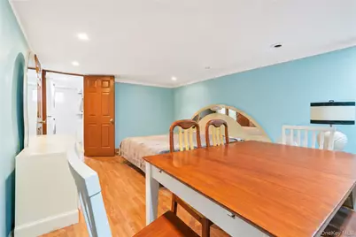 6154 77th Place, Middle Village, NY 11379 - Photo 20