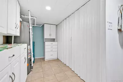 6154 77th Place, Middle Village, NY 11379 - Photo 26