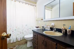 88 14th St, Hicksville, NY 11801 - Photo 10