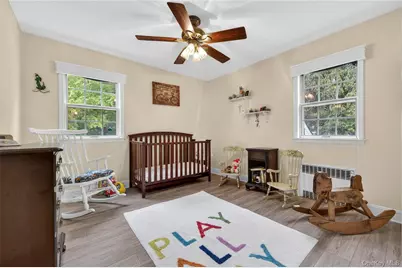 28 Midway Avenue, Locust Valley, NY 11560 - Photo 10