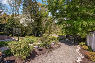 89 W Main St, Kings Park, NY 11754 - Photo 14