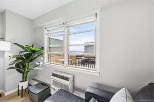 25 Neptune Blvd, Long Beach, NY 11561 - Photo 22