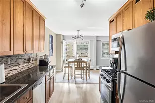 25 Neptune Blvd, Long Beach, NY 11561 - Photo 16