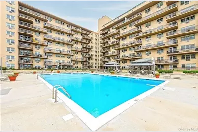 25 Neptune Boulevard #4H, Long Beach, NY 11561 - Photo 4
