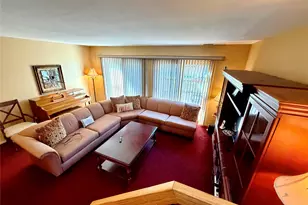 81 Stanford Ct, Wantagh, NY 11793 - Photo 16