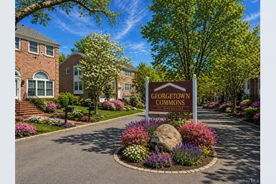 71 Orchard Street, Manhasset, NY 11030 - Photo 2