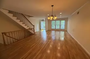 71 Orchard St, Manhasset, NY 11030 - Photo 4