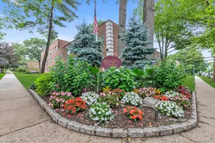 3 Edwards St, Roslyn Heights, NY 11577 - Photo 2