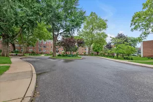 3 Edwards St, Roslyn Heights, NY 11577 - Photo 16