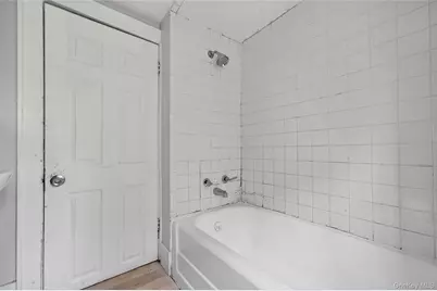 396 Liberty Street, Newburgh, NY 12550 - Photo 18