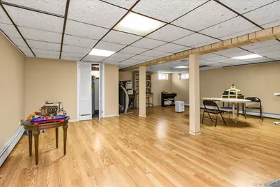 2011 Abbot Avenue, Merrick, NY 11566 - Photo 18