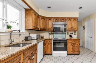 2011 Abbot Ave, Merrick, NY 11566 - Photo 4