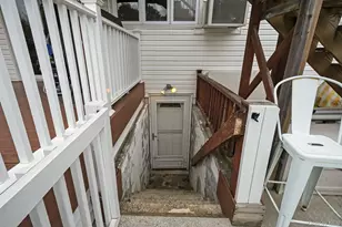 580 Center Briarwood Ave, West Islip, NY 11795 - Photo 46