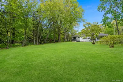 263 Beaver Dam Road, Brookhaven, NY 11719 - Photo 28