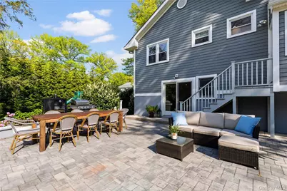 8 Rugby Road, New Rochelle, NY 10804 - Photo 30