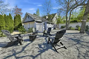 46 Beach Rd, Laurel, NY 11948 - Photo 16