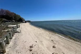 46 Beach Rd, Laurel, NY 11948 - Photo 22