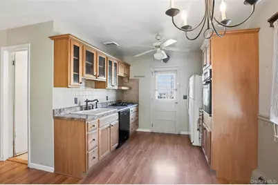 2 Crescent Drive, Beacon, NY 12508 - Photo 8