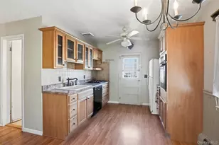2 Crescent Dr, Beacon, NY 12508 - Photo 8