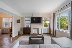 82-79 166th St, Jamaica, NY 11432 - Photo 4
