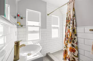 24 Beechhurst Ave, Floral Park, NY 11001 - Photo 26