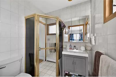500 Fenimore Avenue, North Babylon, NY 11703 - Photo 22