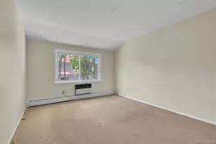 17 North Rd, Great Neck, NY 11024 - Photo 16