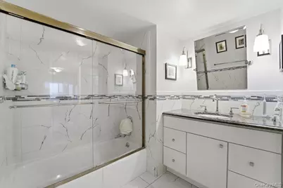10 Stewart Place #5HW, White Plains, NY 10603 - Photo 22