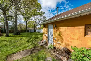 78 Cedar Oaks Ave, Farmingville, NY 11738 - Photo 20