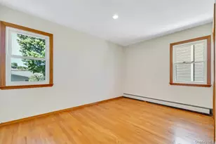 306 Jackson Ave, Syosset, NY 11791 - Photo 12