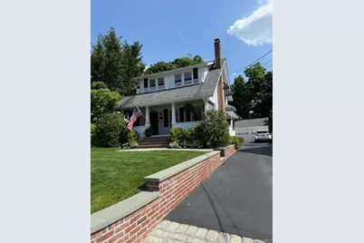 56 Oakland Street, Huntington, NY 11743 - Photo 1