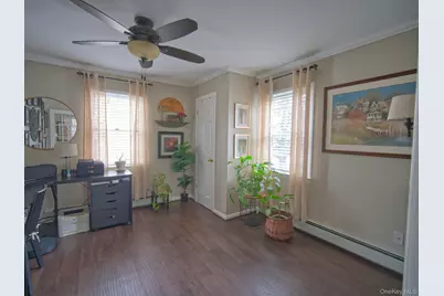 242 N 5th Street, Lindenhurst, NY 11757 - Photo 10