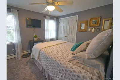 242 N 5th Street, Lindenhurst, NY 11757 - Photo 12
