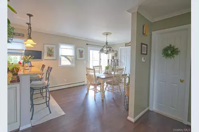 242 N 5th Street, Lindenhurst, NY 11757 - Photo 6