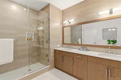 100 Garvies Point Road #1348, Glen Cove, NY 11542 - Photo 14