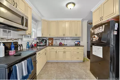 15 Halley Street, Yonkers, NY 10704 - Photo 8