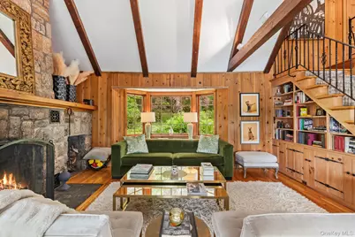 1085 Barrett Circle W, Carmel, NY 10512 - Photo 10