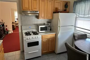22-03 Parsons Blvd, Whitestone, NY 11357 - Photo 4