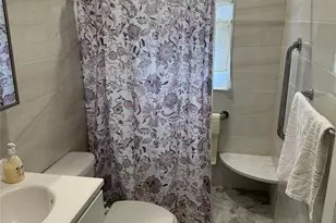 22-03 Parsons Blvd, Whitestone, NY 11357 - Photo 14