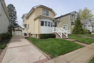 70 McKee St, Floral Park, NY 11001 - Photo 2