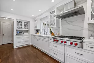 107 White Plains Rd, Bronxville, NY 10708 - Photo 8