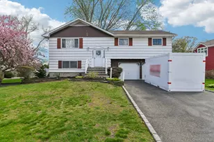 6 Lordly Ct, Kings Park, NY 11754 - Photo 2