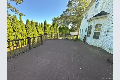 2 East Avenue, Coram, NY 11727 - Photo 10