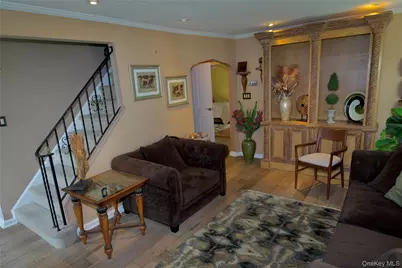 145 Wilton Street, New Hyde Park, NY 11040 - Photo 4