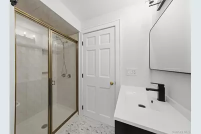 60A Union Avenue, Center Moriches, NY 11934 - Photo 18