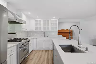 60A Union Avenue, Center Moriches, NY 11934 - Photo 12
