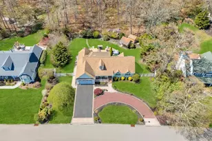 38 James Hawkins Rd, Moriches, NY 11955 - Photo 4
