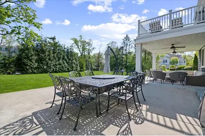 205 Hewlett Neck Road, Hewlett, NY 11598 - Photo 42