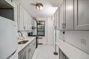 92-11 35th Ave, Jackson Heights, NY 11372 - Photo 4
